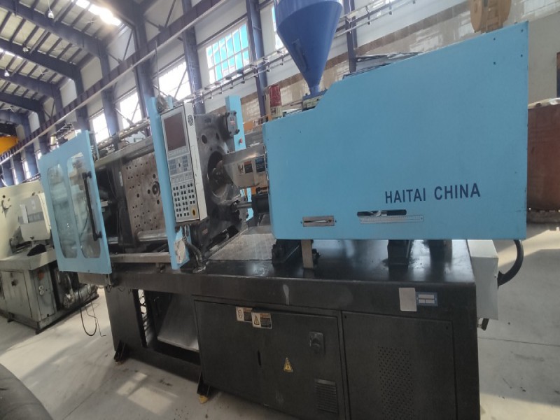 دستگاه تزریق 200 تن هایتین شرکت شایان اعتماد3