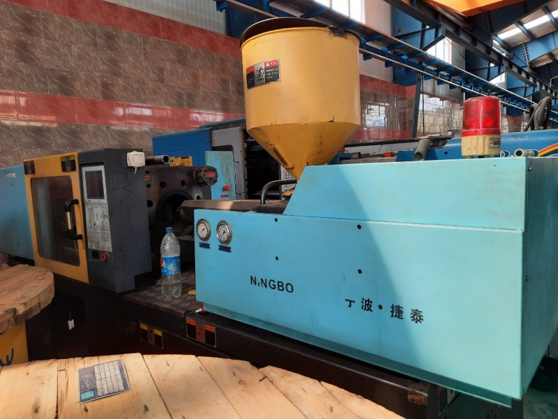 دستگاه تزریق 120 تن های تای شرکت شایان اعتماد2