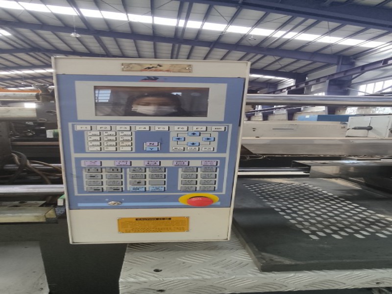 دستگاه تزریق 158 تن بولی شرکت شایان اعتماد3