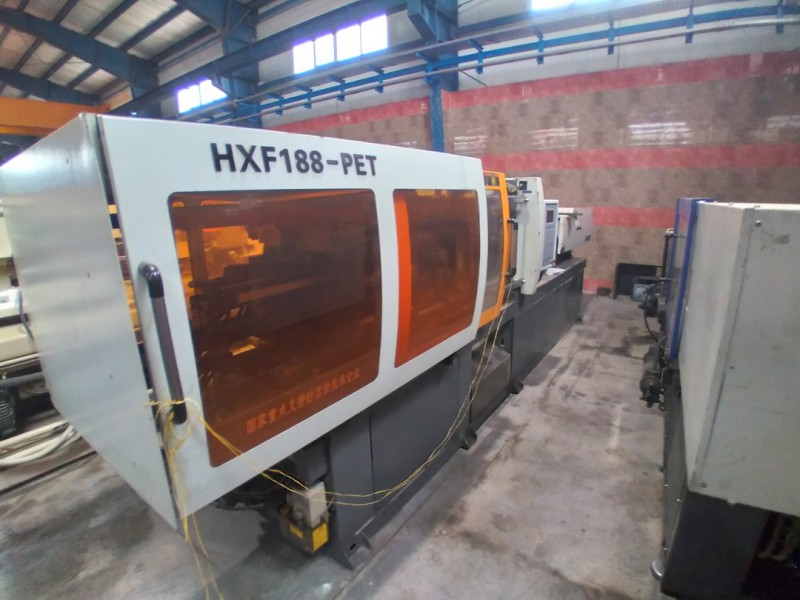 دستگاه تزریق 188 تن haixiong شرکت شایان اعتماد2