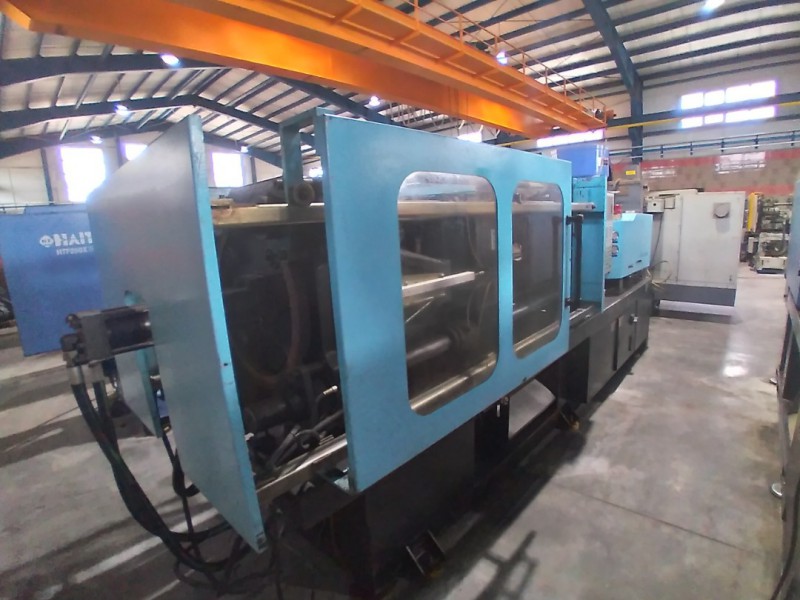 دستگاه تزریق 200 تن هایتین شرکت شایان اعتماد4