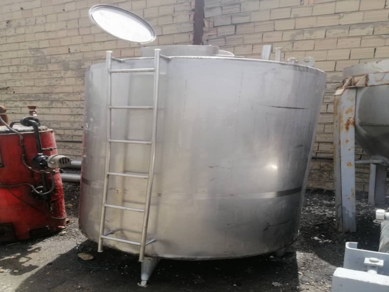 مخزن استیل دوجدار آبگرد ۳ هزار لیتری0