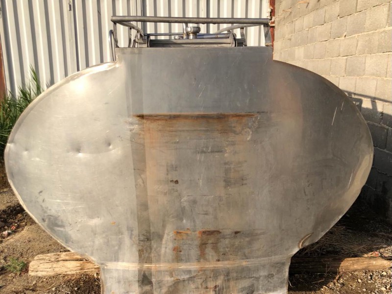 تانک حمل شیر 2/5 تن1