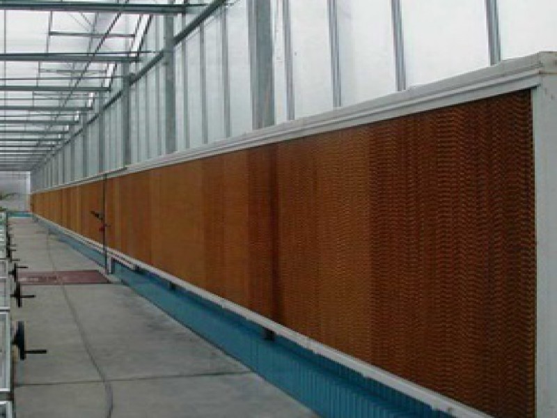 تأمین تجهیزات گلخانه ای1