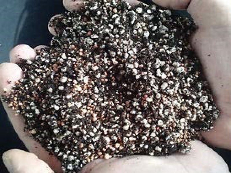 قیمت فروش خاک گلدان 8 لیتری0