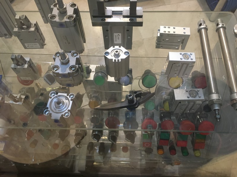 فروش قطعات هيدروليك4