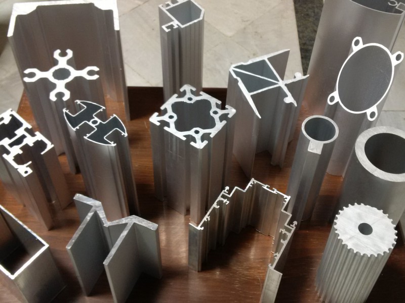 تولید کننده کلیه مقاطع آلومینیومی4