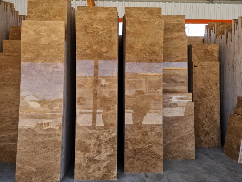 سنگ شکلاتی کاشان معدن نبوی1