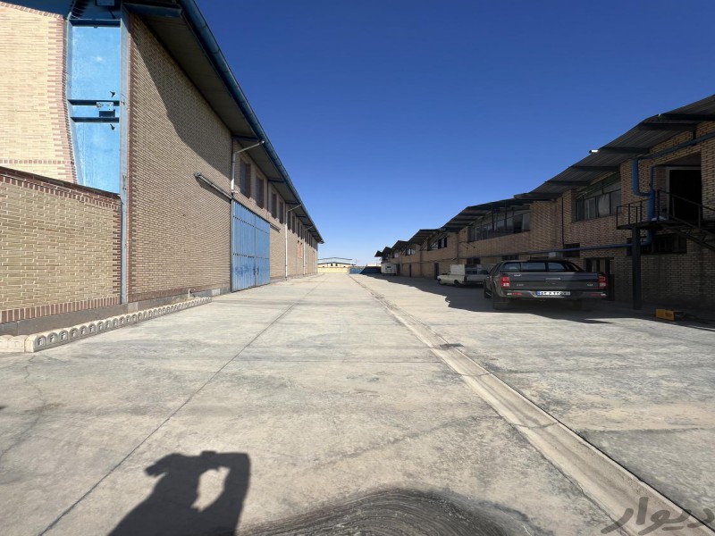 5700متر کارخانه با 3500 مترسوله در گرمسار2