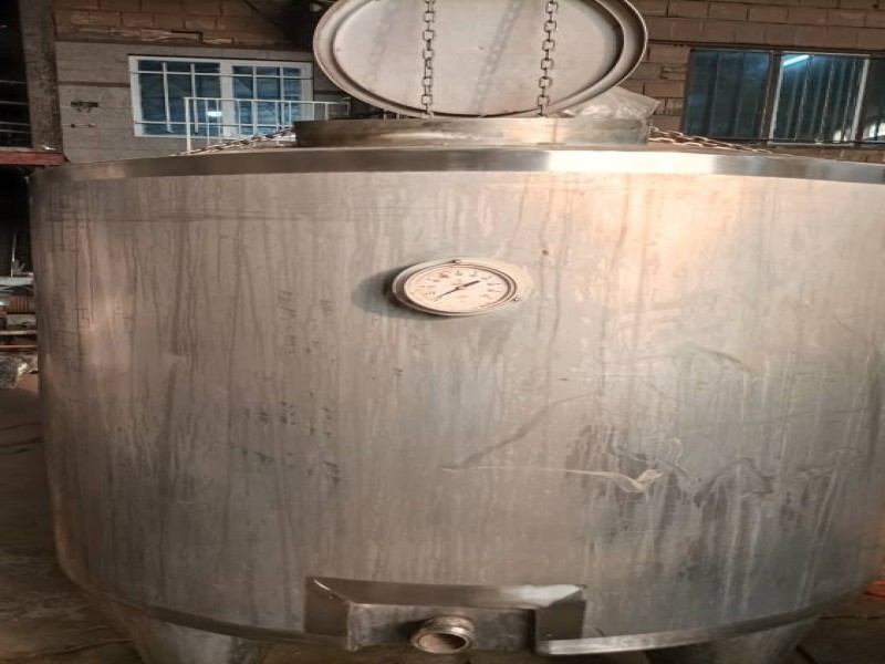 فروش مخزن استیل پروسس یک تنی0