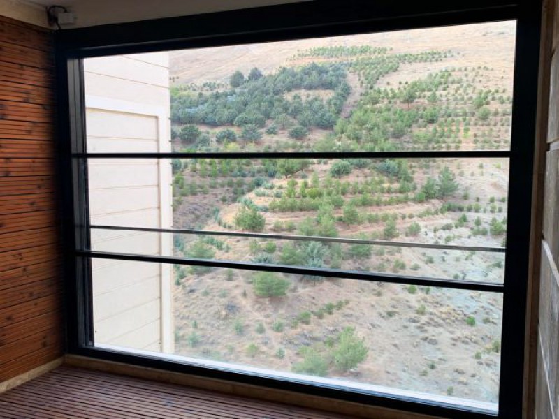 فروش انواع پنجره های اتوماتیک گیوتینی بهترین جایگزین برای جداره های شیشه ای معمولی0