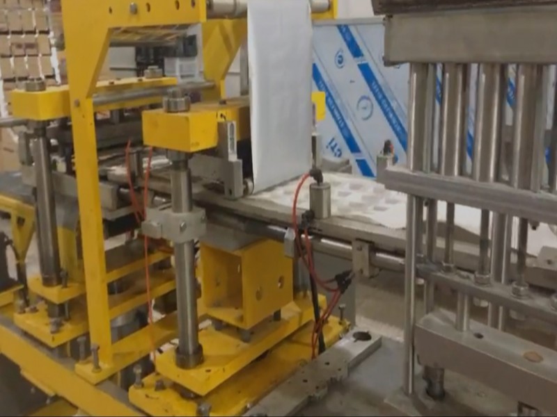 دستگاه فرم فیل سیل0