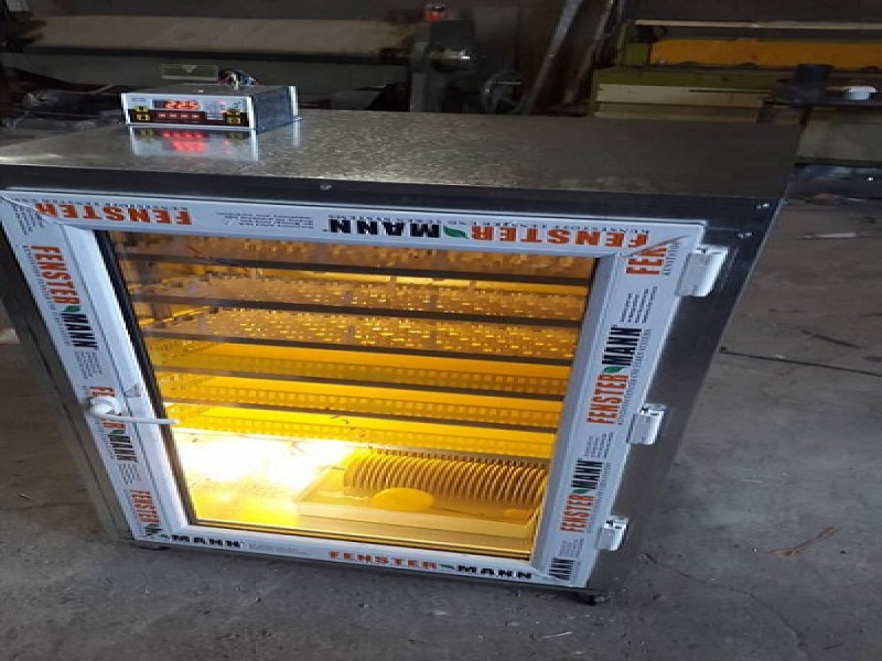 دستگاه جوجه کشی 126 تایی نیمه صنعتی0