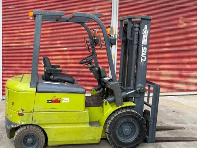 دستگاه لیفتراک برقی0