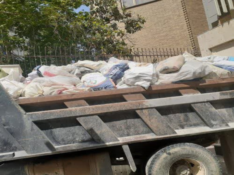 حمل نخاله با خاور ونیسان با کارگر وبابکت0