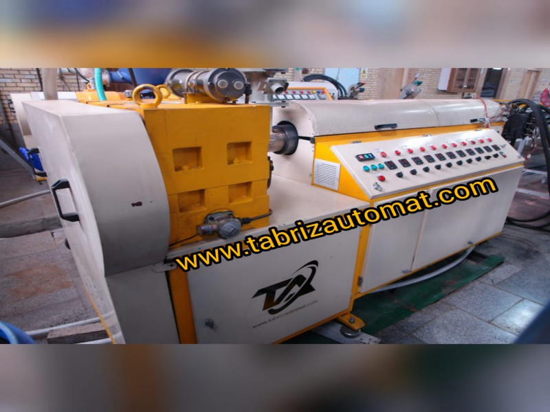 طراحی و ساخت خط تولید گرانولساز پی وی سی pvc1