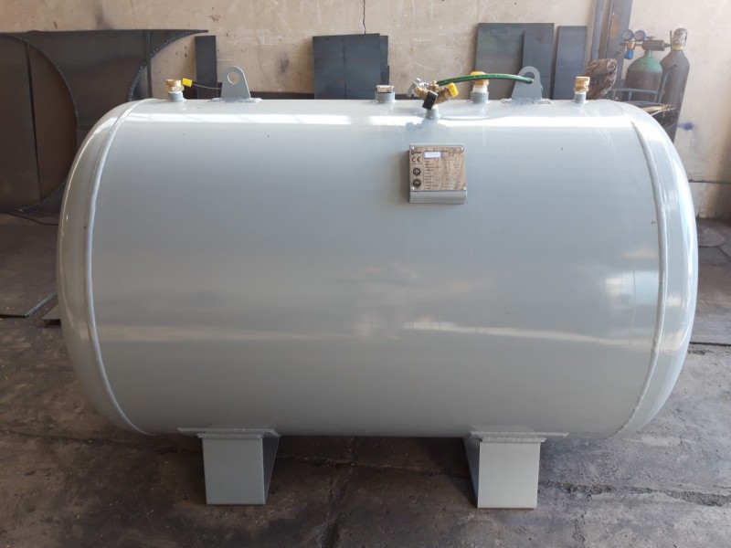 فروش مخزن گاز مایع باغ ویلادر کرج3