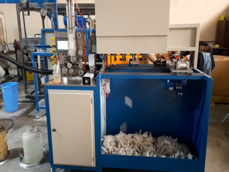 دستگاه تزریق فرچه نپتون دستی1