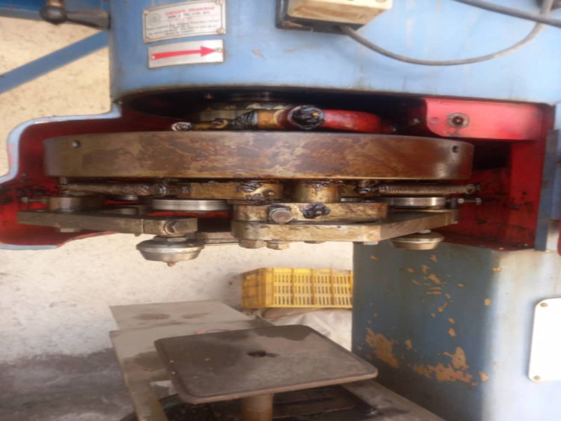 دستگاه درب بند حلب0