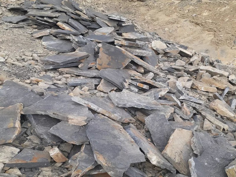 فروش سنگ لاشه ورقه ای سنگ مالون سنگ کوهی3