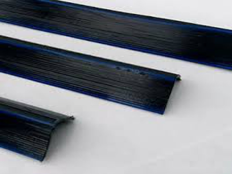 نبشی پلاستیکی مقاوم  در برابر ضربه :  قیمت و کیفیت عالی 091997621630