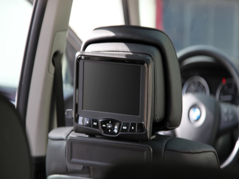 مختصری درباره مهمترین لوازم جانبی خودرو ، مانیتور، ردیاب، سیستم صوتی3