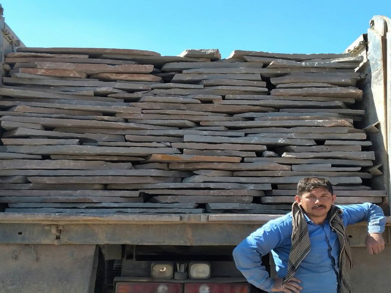 فروش سنگ لاشه ورقه ای سنگ مالون سنگ کوهی2