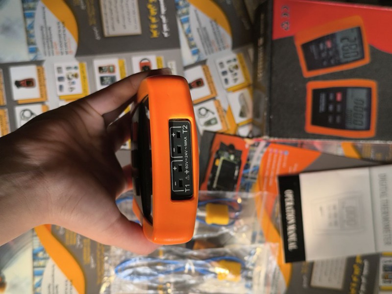 ترمومتر دوکانالVICI مدل +DM6802A2