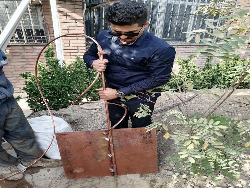 نصب صاعقه گیر و اجرای چاه ارت در تهران1