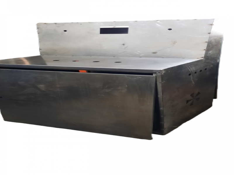 خدمات برش لیزر-طراحی و ساخت انواع تابلو برق های خاص و بدنه دستگاه3