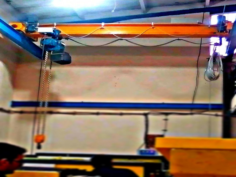 ساخت و فروش جرثقیل سقفی تک‌پل وجفت‌پل+تجهیزات کامل1