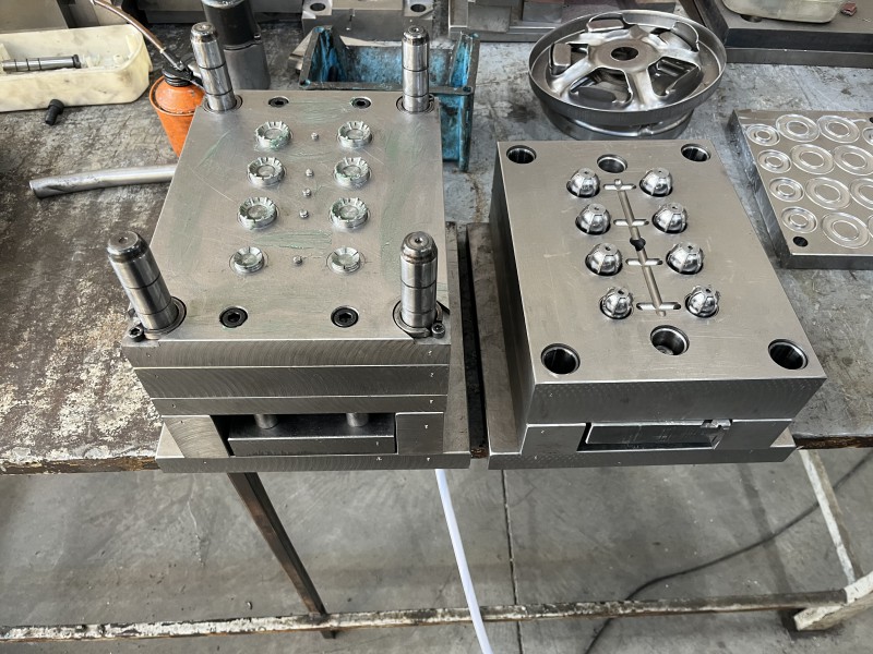 قالبسازی ( تزریق پلاستیک،دایکاست،کشش، برش، پروگرسیو)0