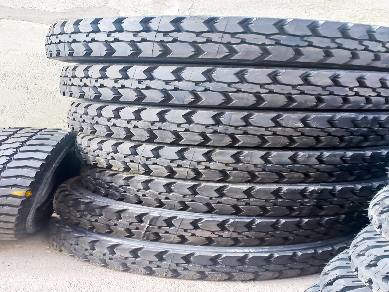 لاستیک باری سنگین و نیمه سنگین روکش و فابریک10