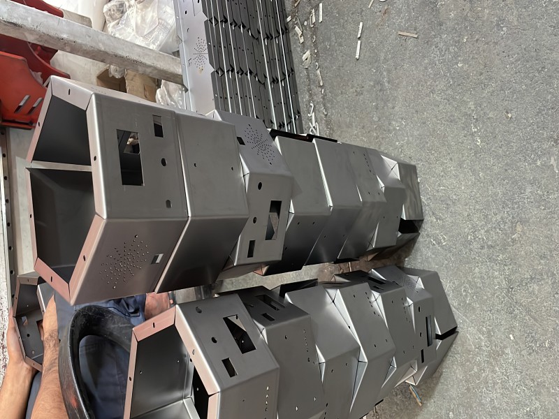 کلیه خدمات برش ورق خمکاری و جوش لیزر3