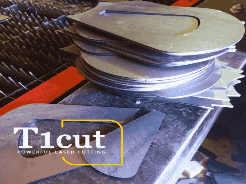 برش لیزری فلزات - لیزر cnc1