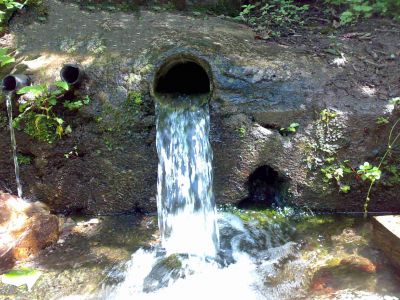 فروش چشمه جهت احداث کارخانه آب معدنی در بجنورد0