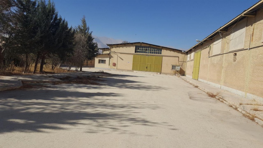 کارخانه 32000 متری شیراز0
