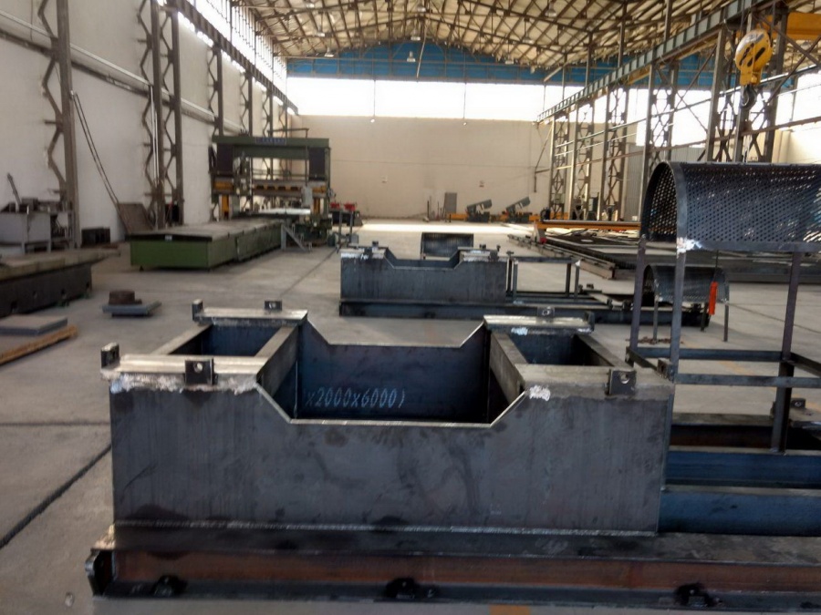 خدمات ماشینکاری دقیق با فرز دروازه ای3