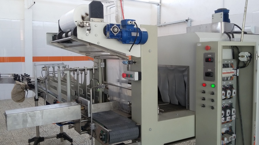 دستگاه شرینک پک تمام اتوماتیک ردیف کن دار0