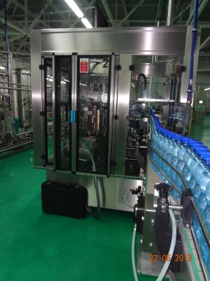 فروش خط پرکن و بسته بندی نوشینی های گرم و سرد5