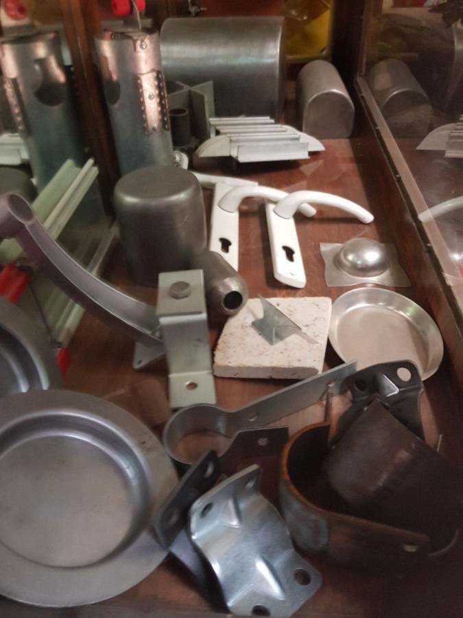 سفارش طراحی قطعات فلزی0