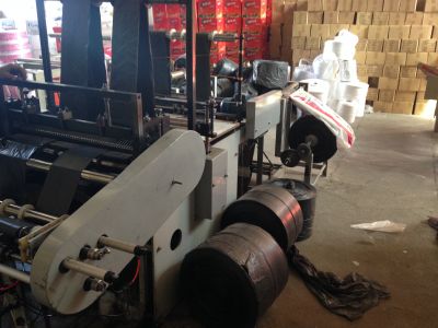 فروش دستگاه نیمه اتومات دوخت و پرفراژ کیسه زباله و فریزر3