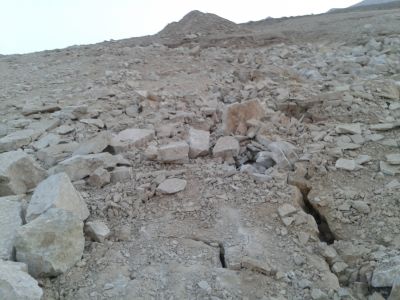 فروش معدن سنگ  لاشه وتاوه زرد  چناران (خراسان رضوي )1