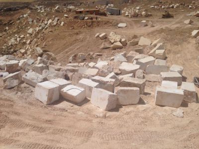 فروش معدن سنگ مرمر در کردستان 1