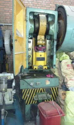 فروش دستگاه پرس 100تن0