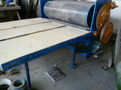 فروش دستگاه کارتن وجعبه سازی-دستگاه چاک وبرش وچاپ تک رنگ زنجیری1