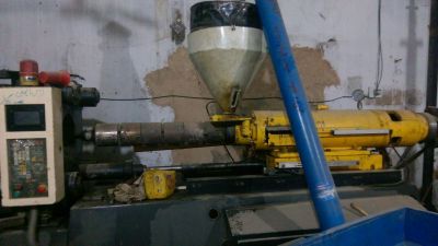 خرید دستگاه تزریق پلاستیک 800 گرمی0