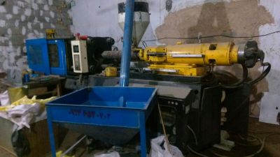 فروش دستگاه تزریق پلاستیک 800 گرمی1