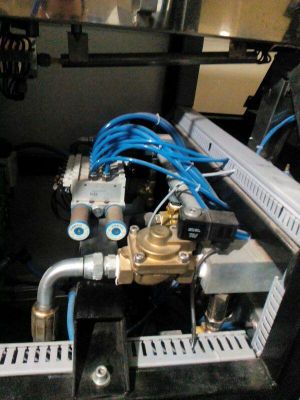 واردات دستگاه پت باد کن0