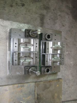 خط تولید قطعات قالبهای بتنی2